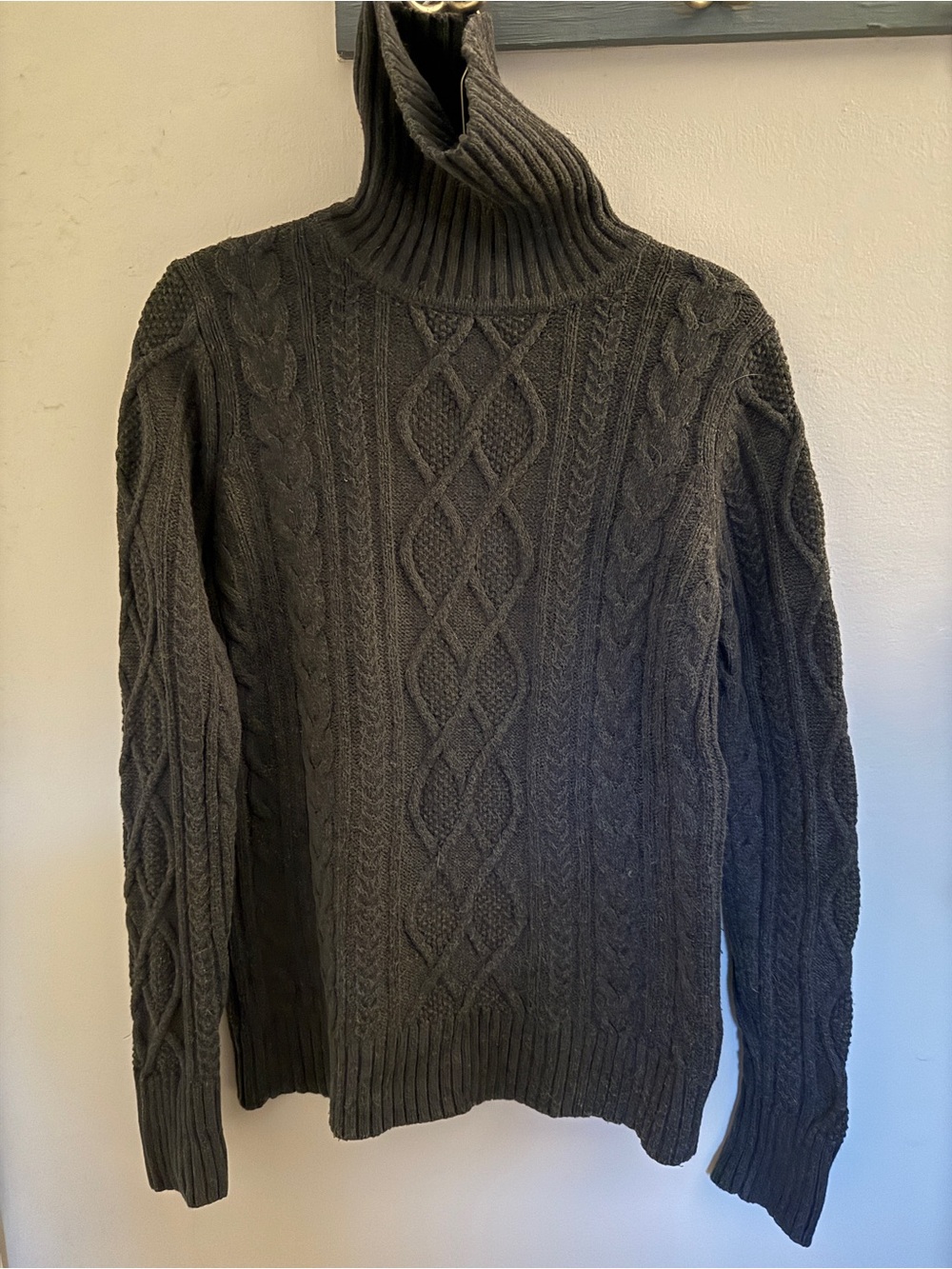 Eddie Bauer Woman’s Wool blend Heavy Turtleneck Sweater - Navy Blue